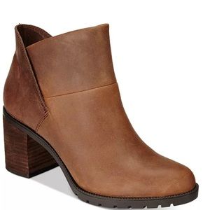 CLARKS ARTISAN Women's Malvet Helen Slip-On Booties
